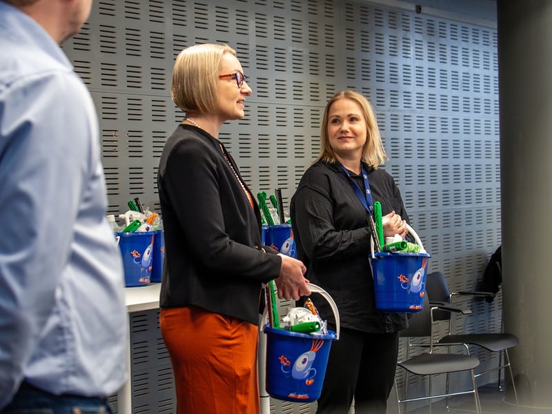 ISS Direct Miia Hilden ja Taina Lällä